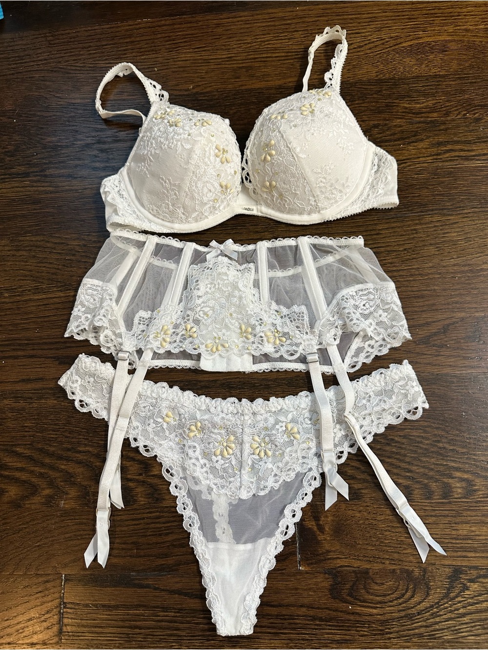 Lace Embellished White Bra, Garter Belt & Thong Lingerie Set